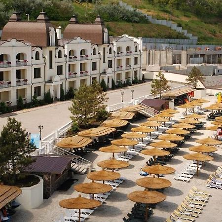 Гранде Петтине Hotel Odesa Exterior photo