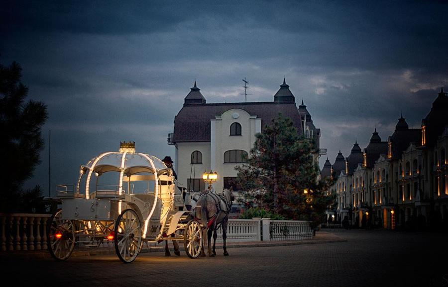 Гранде Петтине Hotel Odesa Exterior photo